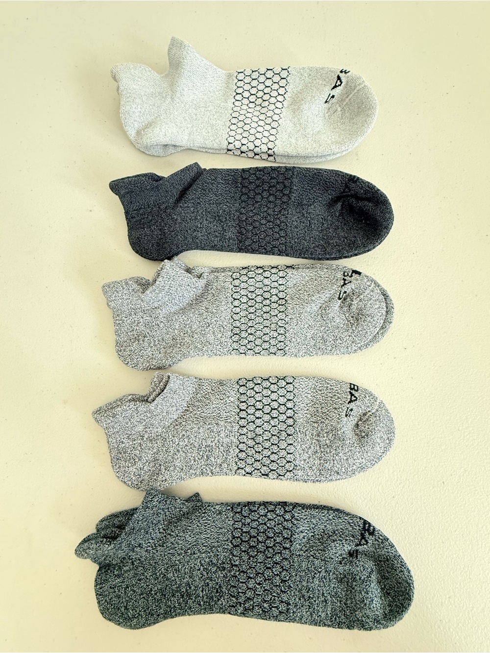 NEW BOMBAS Men’s 5 Pack Ankle Socks Gray Tones Size XL Size 13 1/2 - 16